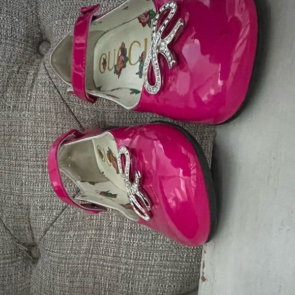 Authentic Gucci Shoes - Picture 6 of 6